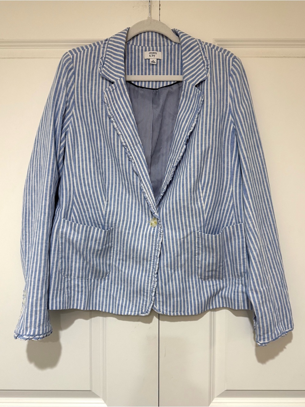 NWT crown & ivy Light Blue & White Striped Blazer Ruffle Trim